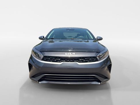 Used 2024 Kia Forte LXS w/ LXS Technology Package FWD image 9