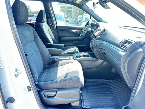 Used 2022 Honda Pilot Sport image 19