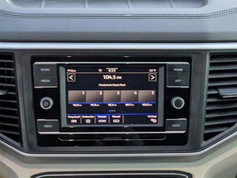 Used 2022 Volkswagen Atlas SE image 19