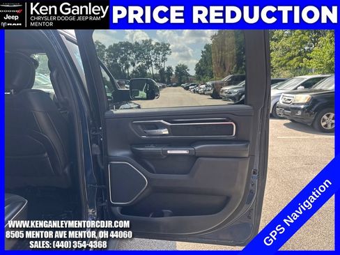 Used 2019 RAM 1500 Laramie AWD/4WD image 22