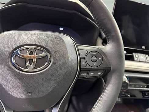 Used 2024 Toyota RAV4 Limited image 17