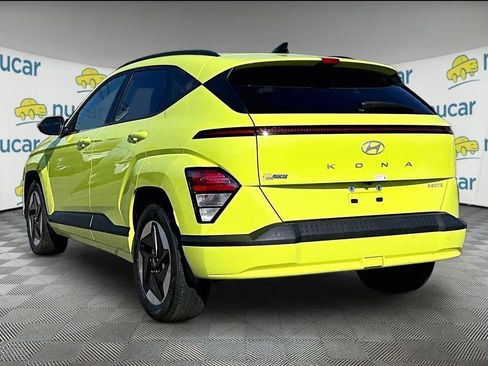 Used 2024 Hyundai Kona SEL FWD image 4