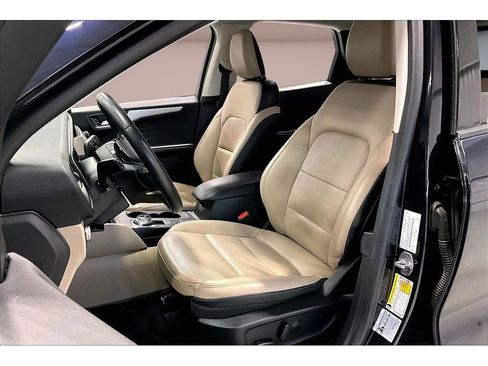 Used 2021 Ford Escape SEL image 26