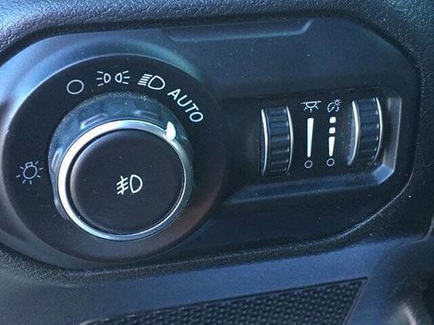 Used 2018 Jeep Wrangler Unlimited Sport S image 13