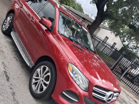 Used 2016 Mercedes-Benz GLE 350 image 2