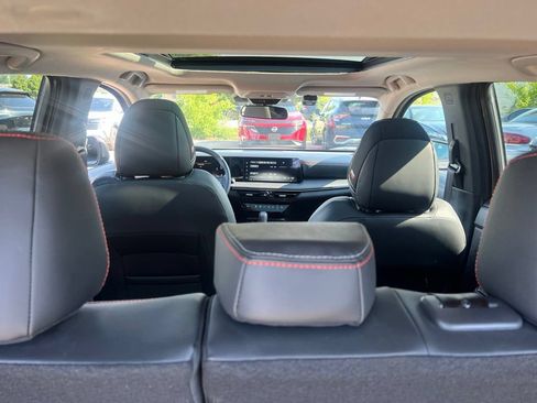 Certified 2025 Nissan Kicks SR w/ SR Premium Package AWD/4WD image 15