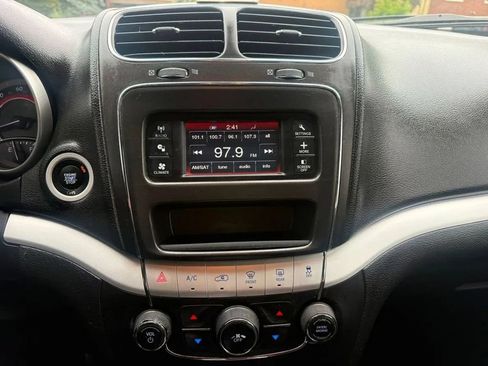 Used 2018 Dodge Journey SE w/ Connectivity Group FWD image 20