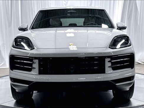 New 2026 Porsche Cayenne AWD/4WD image 10