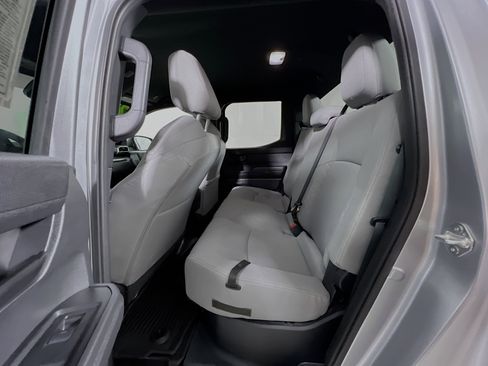 Used 2025 Toyota Tacoma SR5 image 29