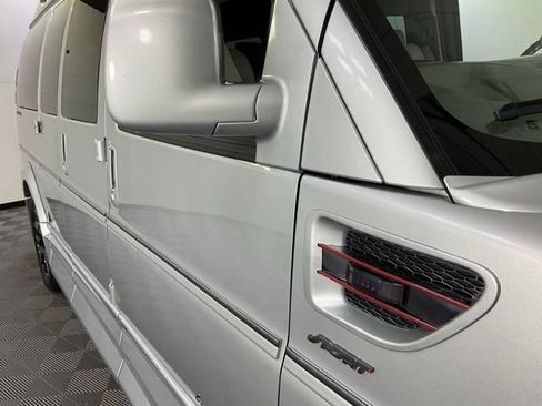 Used 2023 Chevrolet Express 2500 RWD image 49