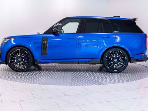 Used 2024 Land Rover Range Rover SE AWD/4WD image 4