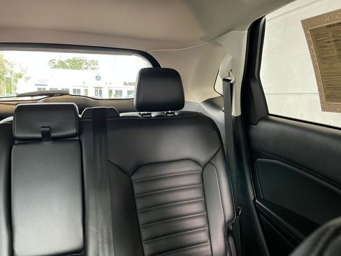 Used 2024 Ford Edge SEL image 37