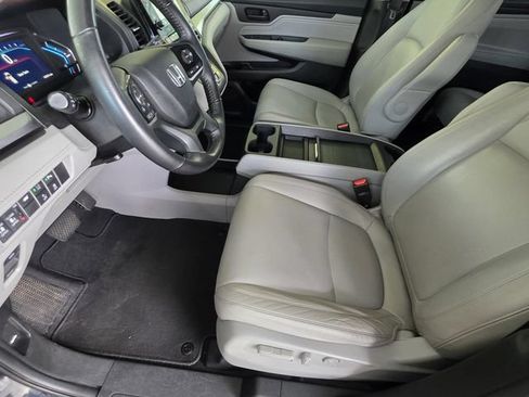 Used 2020 Honda Odyssey Touring image 6