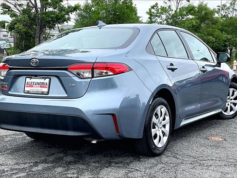 Used 2024 Toyota Corolla LE FWD image 12