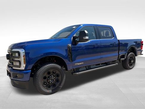 New 2026 Ford F250 XLT w/ XLT Premium Package AWD/4WD image 3