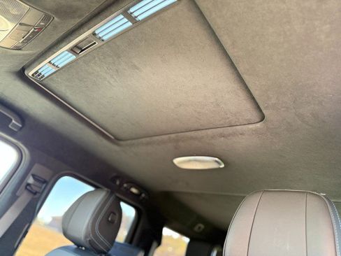 Used 2025 Mercedes-Benz G 580 w/ EQ Technology image 25