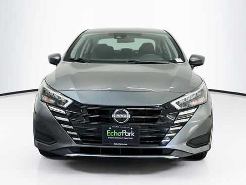 Used 2025 Nissan Versa SV FWD image 2