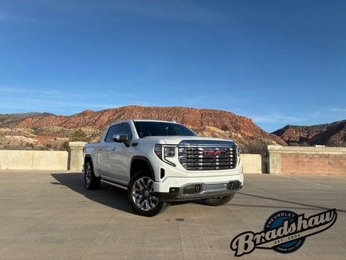 Used 2023 GMC Sierra 1500 Denali image 2