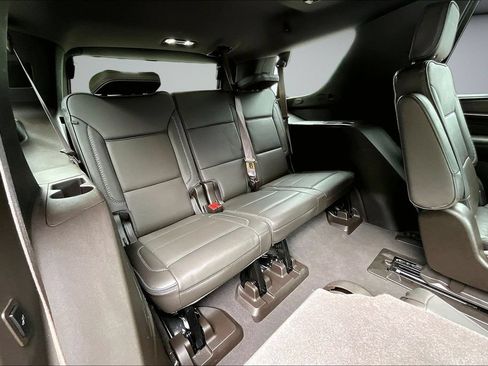 Used 2022 GMC Yukon Denali w/ Denali Premium Package AWD/4WD image 26
