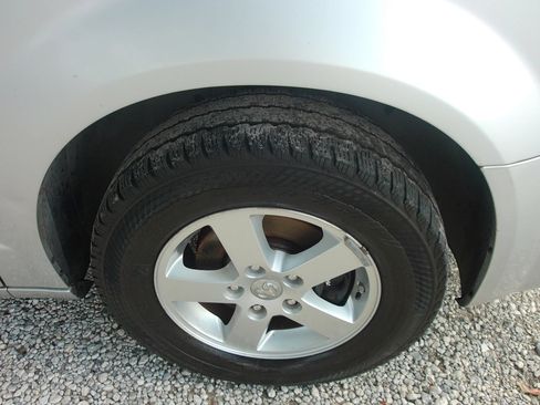 Used 2010 Dodge Grand Caravan SXT FWD image 41
