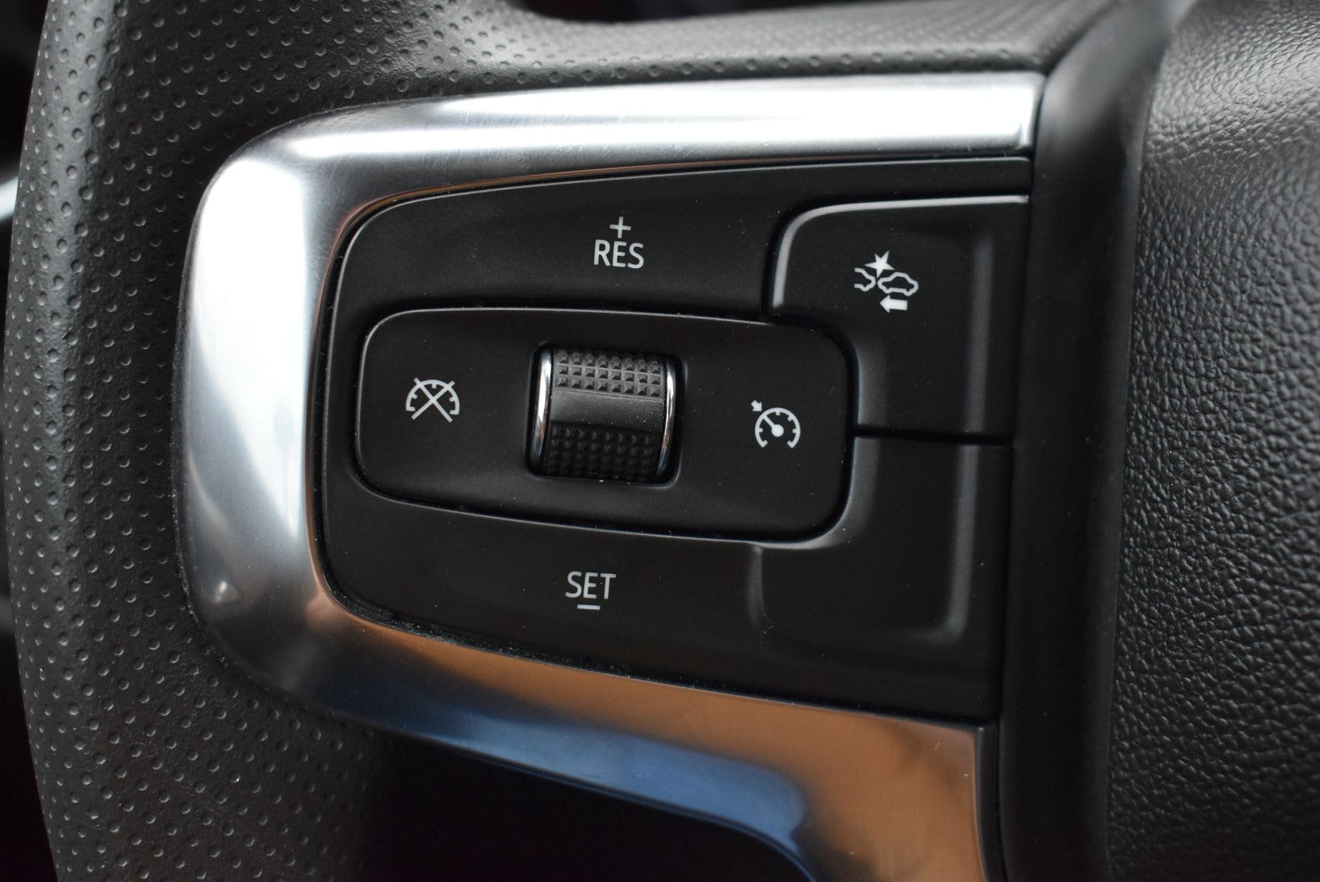 Used 2025 Chevrolet Blazer LT AWD/4WD image 20