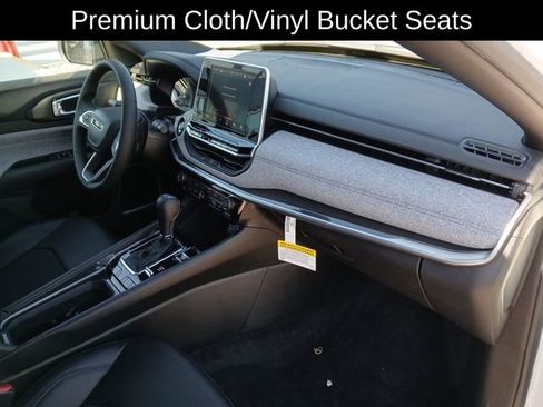 New 2025 Jeep Compass Latitude w/ Convenience Group image 29