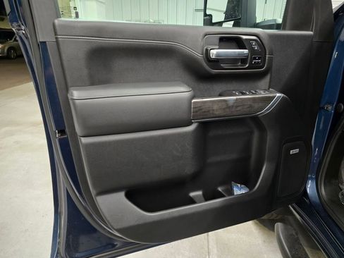 Used 2020 Chevrolet Silverado 2500 LTZ w/ LTZ Premium Package AWD/4WD image 14