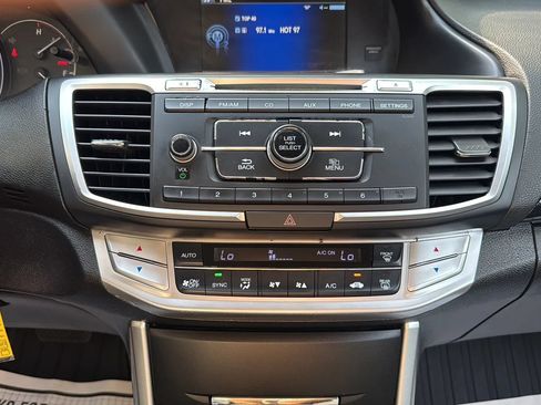 Used 2014 Honda Accord Sport image 27