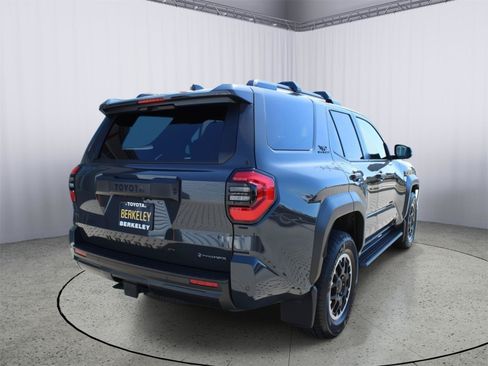 Used 2025 Toyota 4Runner TRD Off-Road Premium AWD/4WD image 8
