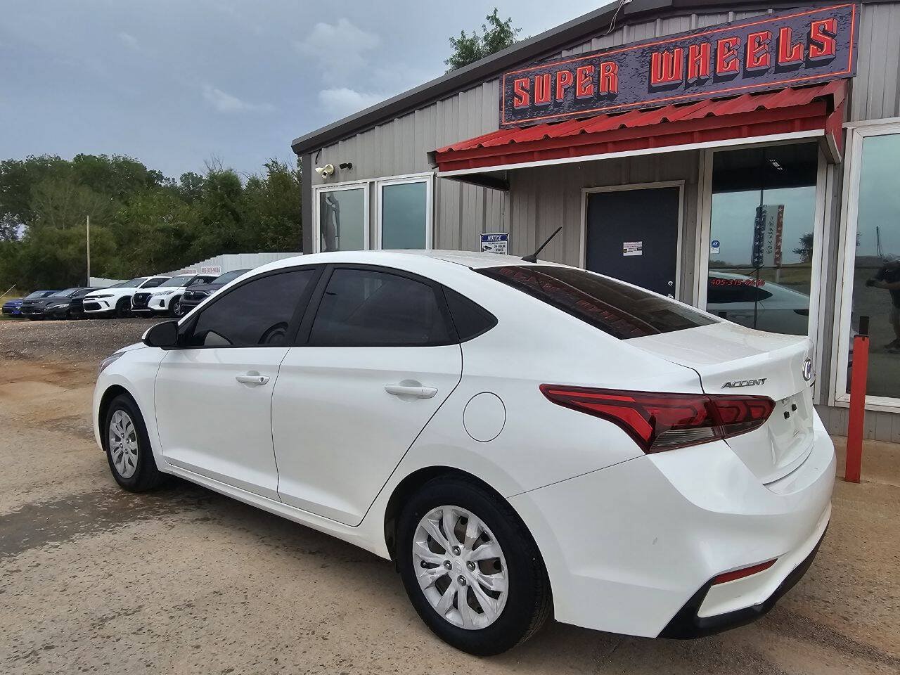 Used 2019 Hyundai Accent SE FWD image 4