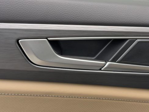 New 2026 Volkswagen Atlas Cross Sport SE image 26