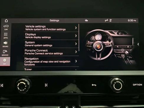 Used 2022 Porsche Macan AWD/4WD image 49