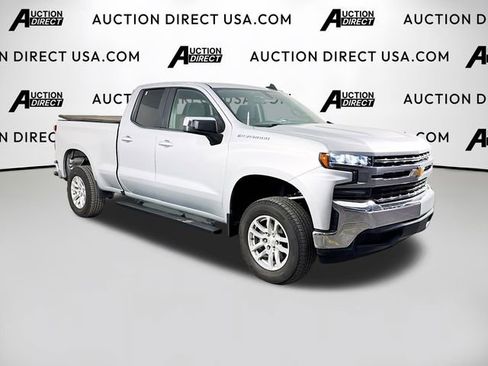 Used 2020 Chevrolet Silverado 1500 LT image 2