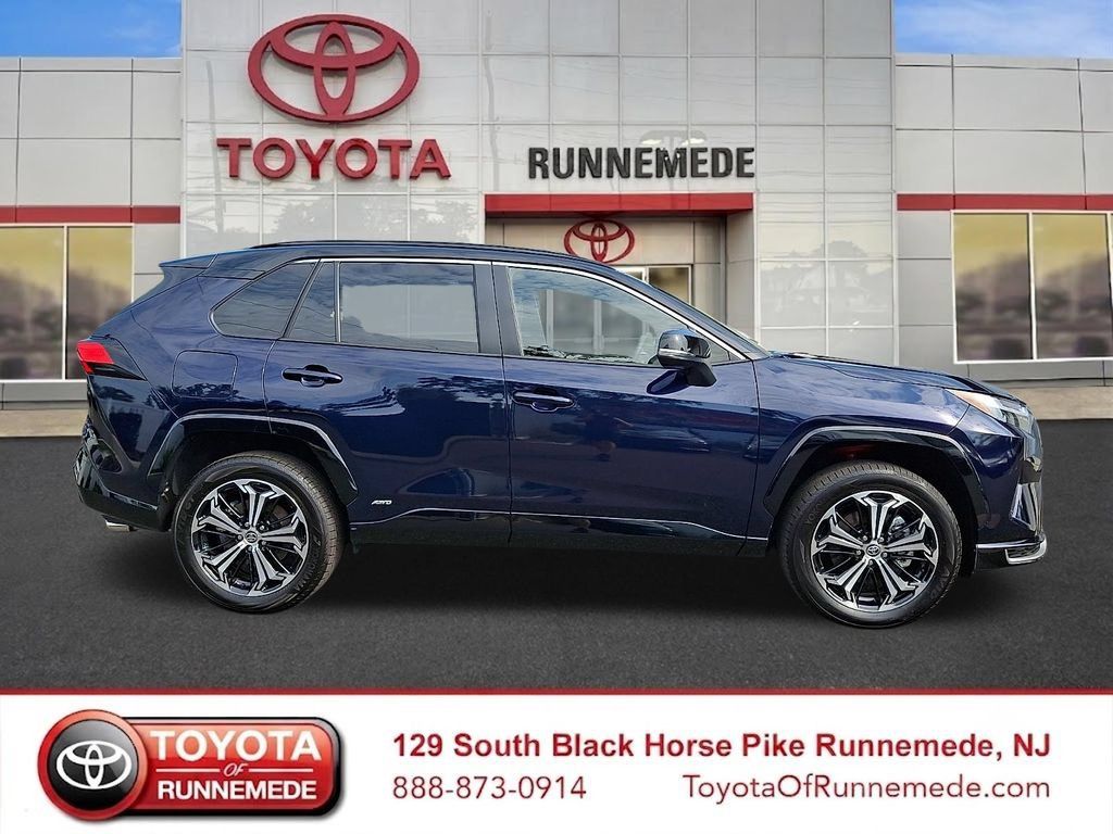 Certified 2025 Toyota RAV4 XSE AWD/4WD image 7