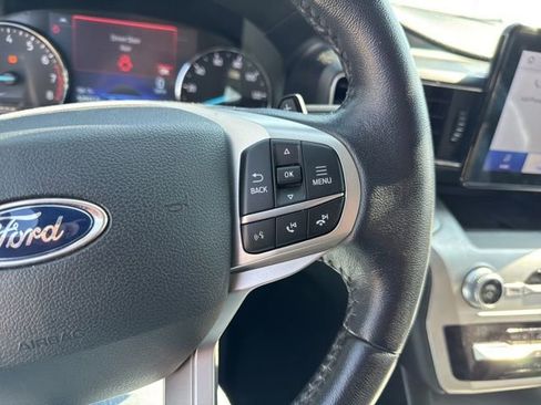 Used 2020 Ford Explorer XLT w/ Equipment Group 202A AWD/4WD image 30