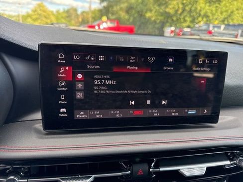 Used 2024 Dodge Hornet R/T image 33