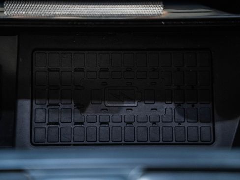 Certified 2023 Ford F150 Lariat w/ Equipment Group 502A High image 33