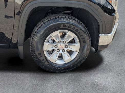 Used 2025 GMC Sierra 1500 SLE RWD image 6