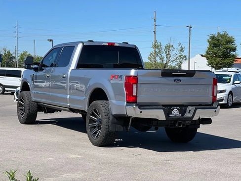 Used 2022 Ford F350 Lariat w/ Lariat Ultimate Package AWD/4WD image 6