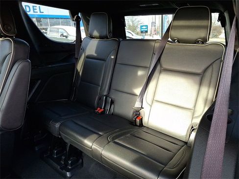 Used 2021 Chevrolet Tahoe Premier w/ Premium Package image 11