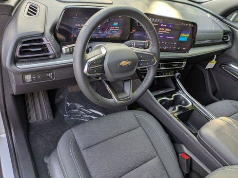 New 2026 Chevrolet Traverse LT w/ Driver Confidence Package FWD image 10