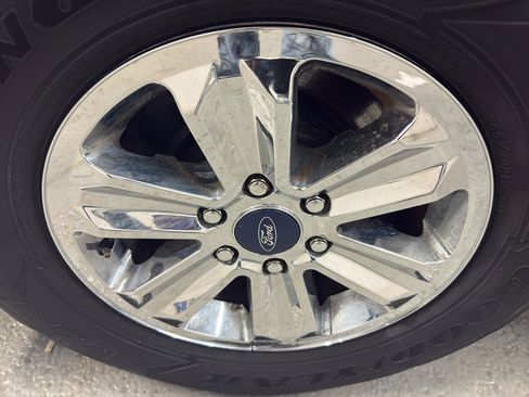 Used 2016 Ford F150 XLT image 32