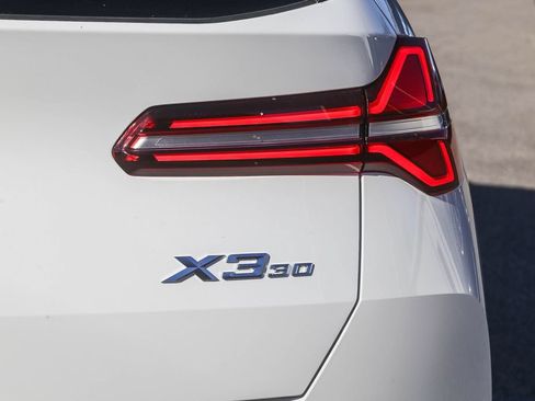 New 2026 BMW X3 xDrive30i w/ Premium Package AWD/4WD image 7
