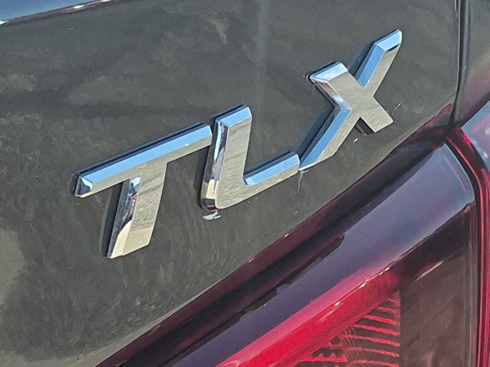 Used 2015 Acura TLX FWD image 12