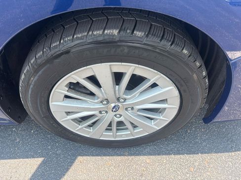 Used 2018 Subaru Impreza 2.0i Premium w/ Eyesight & BSD & Rcta AWD/4WD image 34