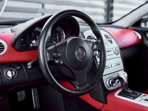 Used 2006 Mercedes-Benz SLR image 57