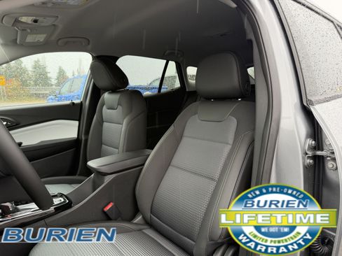 New 2026 Chevrolet Trax LT w/ Driver Confidence Package image 10