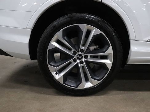 Used 2021 Audi Q7 3.0T Premium Plus w/ Premium Plus Package image 39