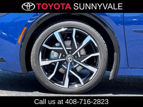 Used 2026 Toyota Prius Plug-In Hybrid FWD image 12