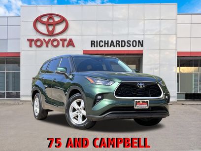 Used 2024 Toyota Highlander LE